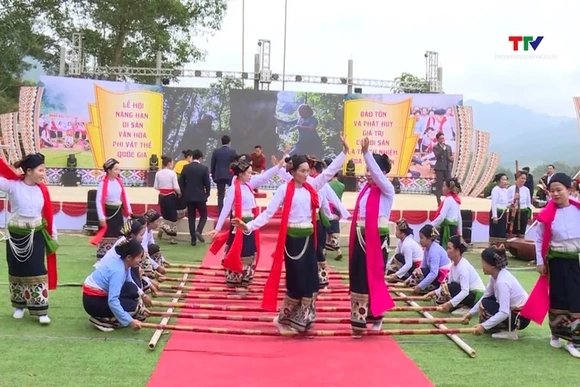 Thường Xuân: Đặc sắc Lễ hội nàng Han