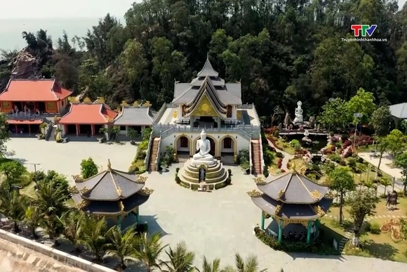 Du xuân Chùa Bụt