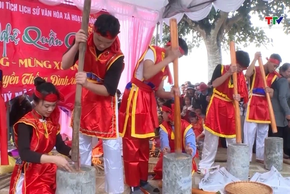 Sôi nổi lễ hội Đình Cơm Thi ở xã Hà Thanh, huyện Hà Trung dịp đầu xuân