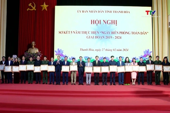 Sơ kết 5 năm thực hiện Ngày Biên phòng toàn dân