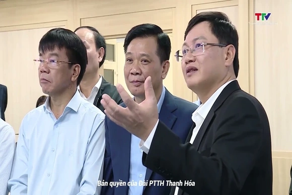 Phó Chủ tịch UBND tỉnh làm việc với Trung tâm công nghệ thông tin và truyền thông Thanh Hoá