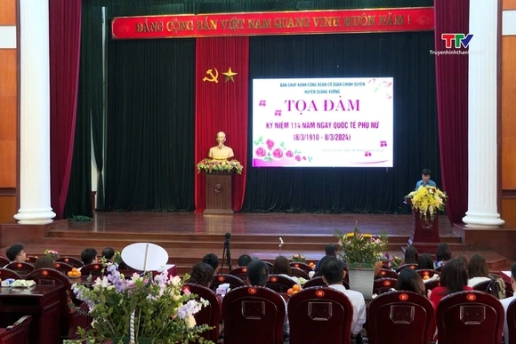Công đoàn cơ quan Chính quyền huyện Quảng Xương tọa đàm nhân kỷ niệm 114 năm ngày Quốc tế Phụ nữ 8/3