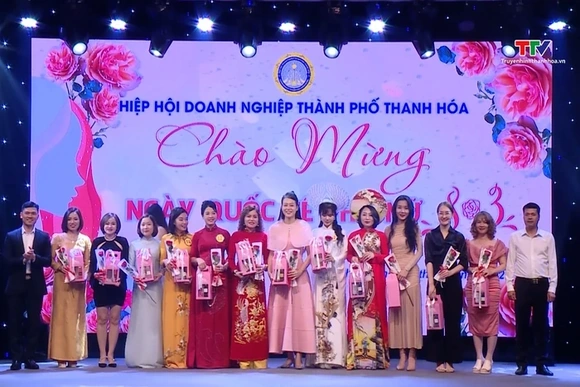 Hiệp hội Doanh nghiệp thành phố Thanh Hóa kỷ niệm ngày Quốc tế Phụ nữ 8/3