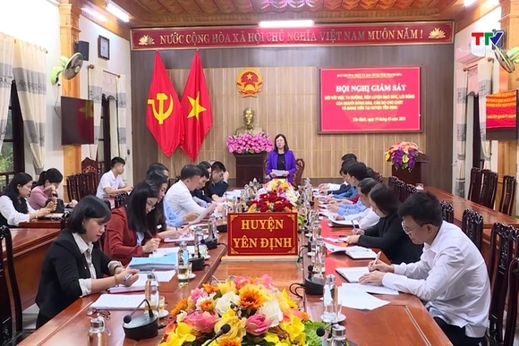 Giám sát việc tu dưỡng, rèn luyện đạo đức của người đứng đầu, cán bộ chủ chốt và cán bộ, đảng viên
