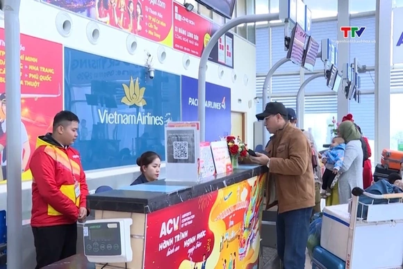 Du khách đến Việt Nam bằng đường hàng không tăng 1,6 lần