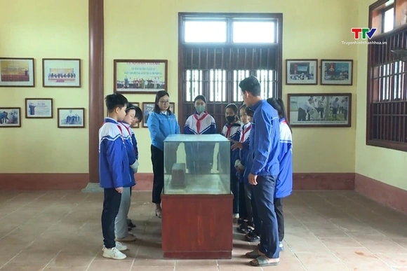 Đoàn thanh niên ứng dụng công nghệ trong số hóa thông tin, hình ảnh Di tích Lịch sử - Văn hóa