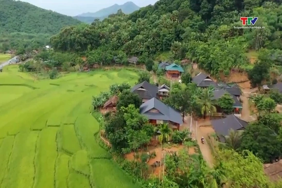 Quan Sơn: Phát triển du lịch là nhiệm vụ trọng tâm