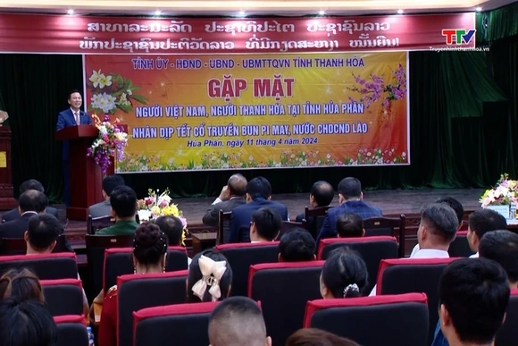 Bí thư Tỉnh ủy Đỗ Trọng Hưng gặp mặt kiều bào Thanh Hóa tại tỉnh Hủa Phăn nước Cộng hòa dân chủ Nhân