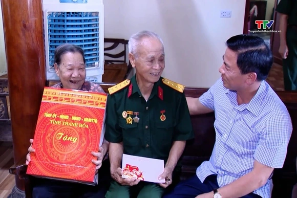 Phát huy tinh thần chiến thắng Điện Biên Phủ, xây dựng quê hương Thanh Hóa ngày càng giàu đẹp, văn m