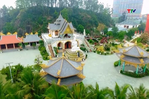 Phát huy giá trị văn hóa trong phát triển du lịch