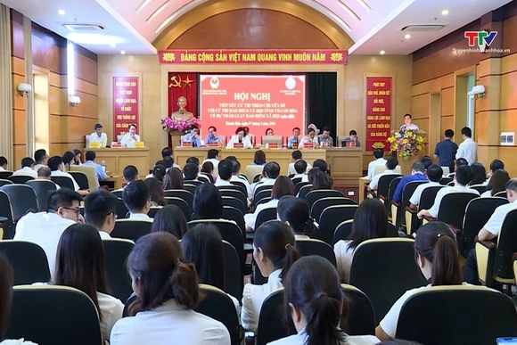 Đại biểu Quốc hội tỉnh tiếp xúc cử tri theo chuyên đề với cử tri bảo hiểm xã hội tỉnh Thanh Hoá