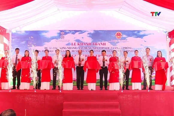 Khánh thành Nhà lớp học 2 tầng do Chính phủ Ấn Độ tài trợ