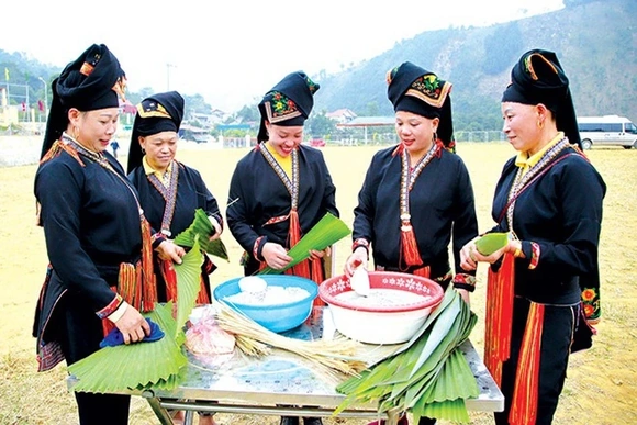 Hỗ trợ phục hồi văn hóa phi vật thể của đồng bào dân tộc có nguy cơ mai một