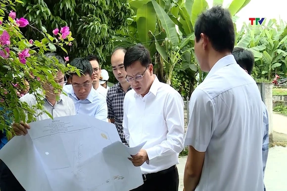 Phó Chủ tịch UBND tỉnh Mai Xuân Liêm kiểm tra công tác giải phóng mặt bằng đường dây 500kV mạch 3