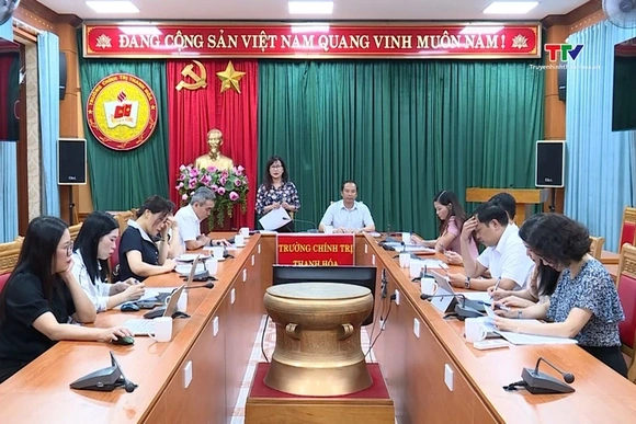 Xây dựng và nhân rộng các mô hình, điển hình tiên tiến trong học tập và làm theo Bác