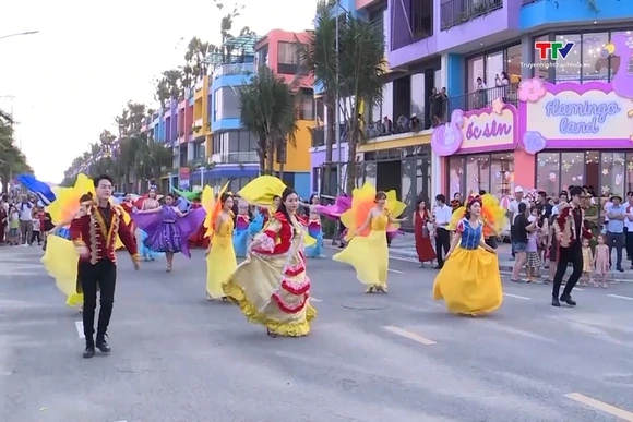 Doanh thu du lịch lữ hành tăng cao