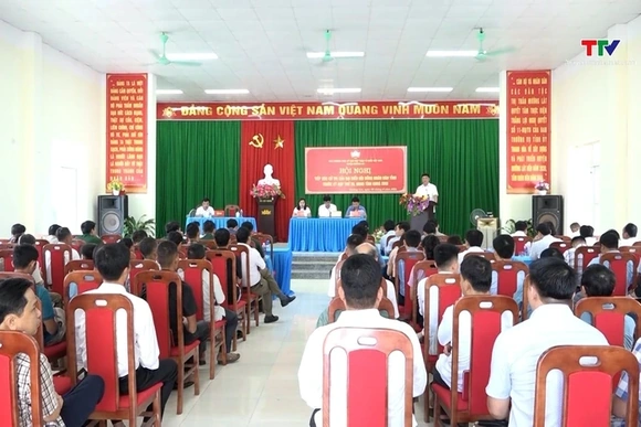 Đại biểu HĐND tỉnh tiếp xúc cử tri huyện Mường Lát