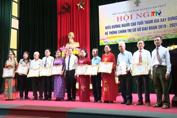 Cẩm Thuỷ biểu dương người cao tuổi tham gia xây dựng hệ thống chính trị cơ sở
