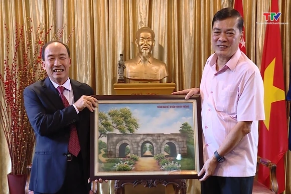 Đoàn công tác tỉnh Thanh Hóa thăm và làm việc tại Singapore