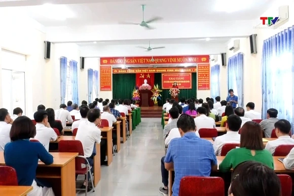 Khai giảng lớp Bồi dưỡng cán bộ dự nguồn Ban chấp hành Đảng bộ huyện Lang Chánh