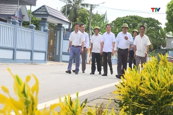 Đảng ta luôn kiên định nguyên tắc tự phê bình, phê bình...