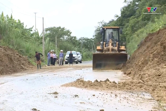 Triển khai ứng phó khẩn cấp bão số 3 trong lĩnh vực giao thông, xây dựng