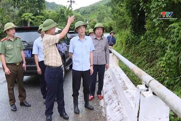 Phó Chủ tịch UBND tỉnh Đầu Thanh Tùng kiểm tra công tác ứng phó bão số 3