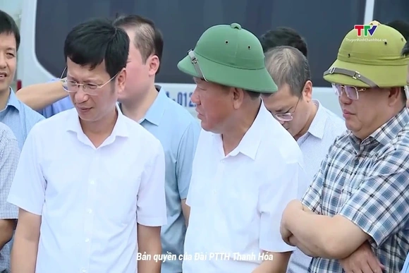 Phó Chủ tịch Thường trực UBND tỉnh Nguyễn Văn Thi kiểm tra tiến độ các dự án