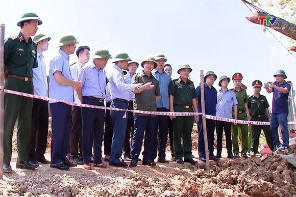Phó Thủ tướng Chính phủ Trần Hồng Hà kiểm tra tình hình thiệt hại và công tác khắc phục hậu quả thiê