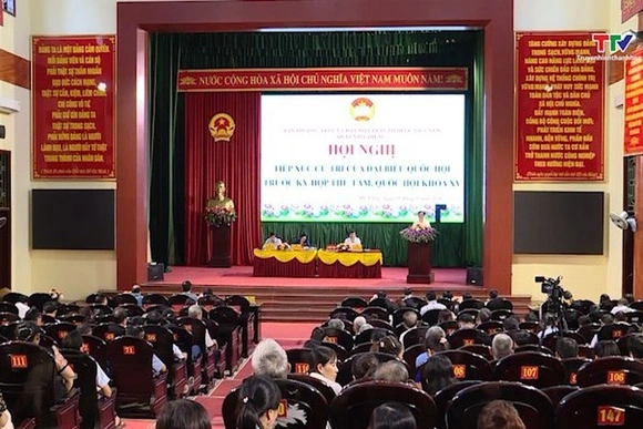 Đại biểu Quốc hội tỉnh Thanh Hóa tiếp xúc cử tri huyện Hà Trung và Hậu Lộc