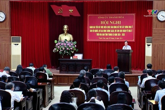 Đánh giá tiến độ thực hiện cuộc vận động xây dựng nhà ở cho hộ nghèo, hộ gia đình chính sách, hộ còn
