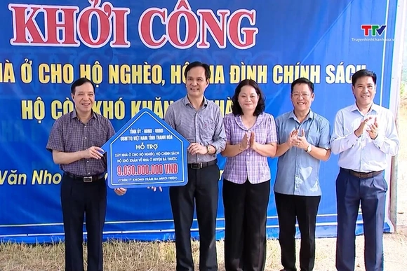 Phó Bí thư Thường trực Tỉnh uỷ Lại Thế Nguyên dự lễ khởi công xây dựng nhà ở cho hộ nghèo