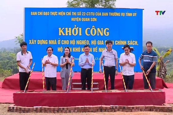 Phó Chủ tịch Thường trực UBND tỉnh Nguyễn Văn Thi dự lễ khởi công xây dựng nhà ở cho hộ nghèo