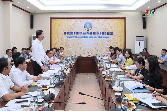 Hội nghị xét, công nhận huyện Yên Định đạt chuẩn Nông thôn mới nâng cao