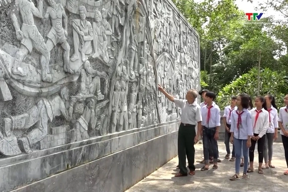 Bảo tồn và phát huy giá trị các di tích lịch sử, cách mạng