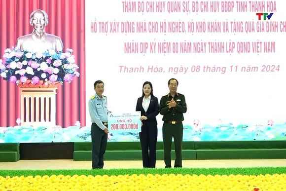Câu lạc bộ Tướng lĩnh, sỹ quan cao cấp quân đội quê Thanh Hoá tại Hà Nội chúc mừng ngày thành lập Qu