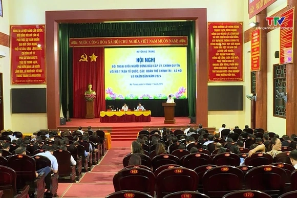 Hà Trung đối thoại giữa người đứng đầu cấp ủy, chính quyền với Mặt trận Tổ quốc, các đoàn thể chính 
