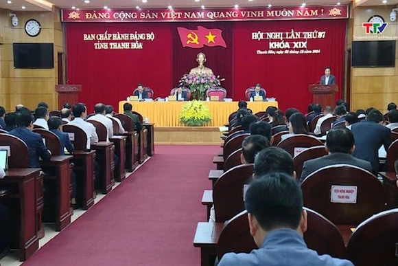 Hội nghị lần thứ 37 Ban chấp hành Đảng bộ tỉnh khóa XIX