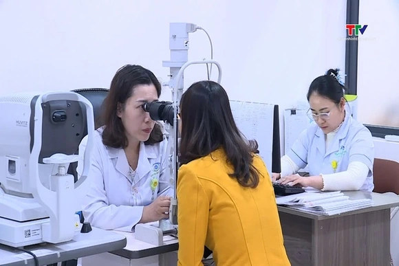 Nhiều bệnh viện vẫn khám bệnh trong ngày Tết dương lịch 2025