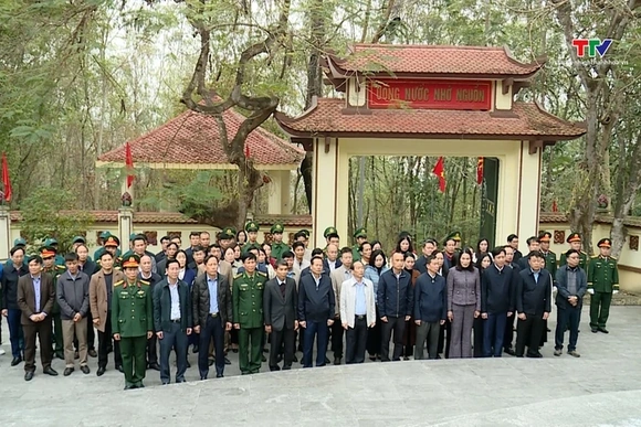 Phó Chủ tịch Thường trực Hội đồng Nhân dân tỉnh kiểm tra tình hình sản xuất, đời sống tại Sầm Sơn