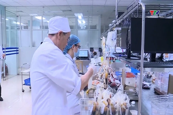Phấn đấu tiếp nhận 1,85 triệu đơn vị máu trong năm 2025