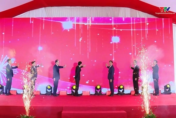 Lễ công bố Nghị quyết đặt tên đường, phố, công trình công cộng trên địa bàn thị trấn Thiệu Hóa