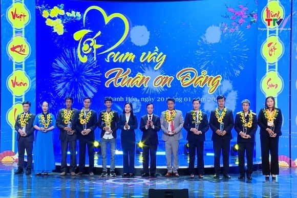 Huy động cả hệ thống chính trị, cộng đồng doanh nghiệp và toàn xã hội chăm lo đời sống cho đoàn viên