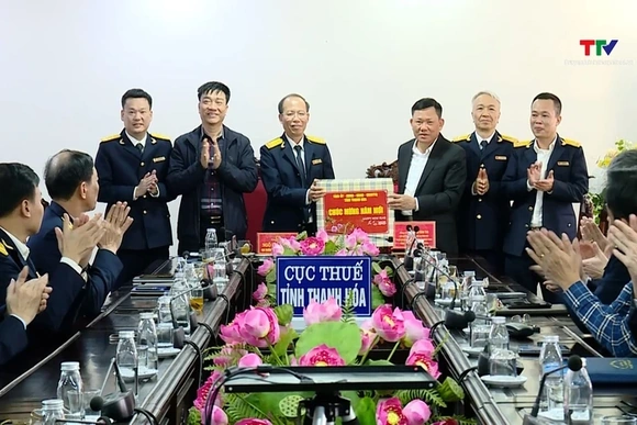 Phó Chủ tịch Thường trực kiểm tra tình hình thực hiện nhiệm vụ tại một số cơ quan, đơn vị