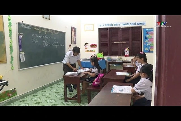 Gieo chữ nơi đầu sóng