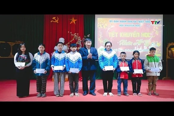 Tết khuyến học xuân Ất Tỵ tại xã Thiết Ống, huyện Bá Thước