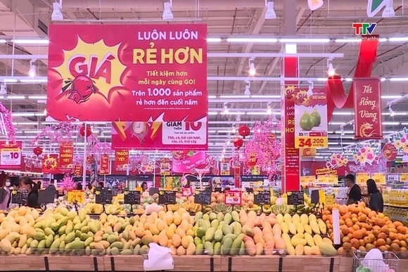 Nhiều siêu thị, cửa hàng mở cửa trở lại từ ngày mùng 2 Tết, giá cả tương đối ổn định