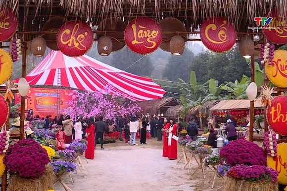 Hương vị Tết xưa - làng cổ