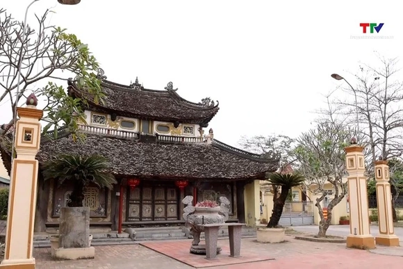 Độc đáo ngôi Nghè cổ Nguyệt Viên