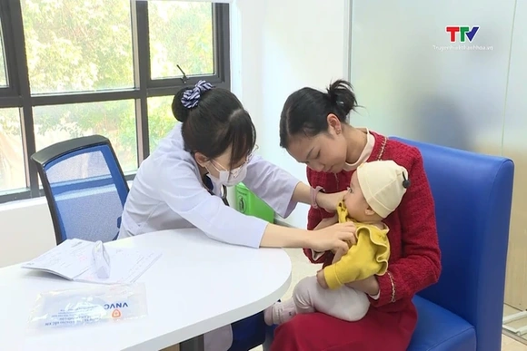 Sắp có vaccine phòng bệnh tay chân miệng